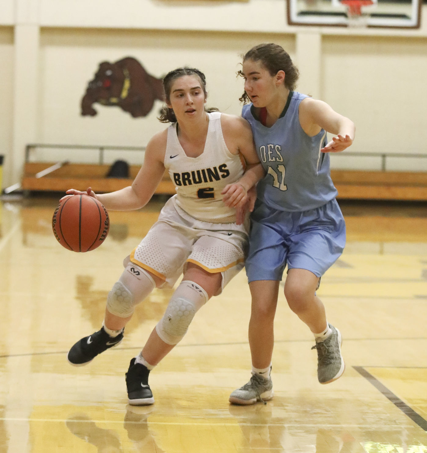 Brookings-Harbor vs. Oregon Episcopal Girls Consolation